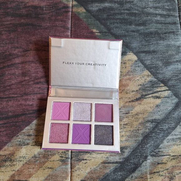🍇 XX Revolution “Sugar Baby” Eyeshadow Palette — Lightly Swatched - Picture 1 of 3